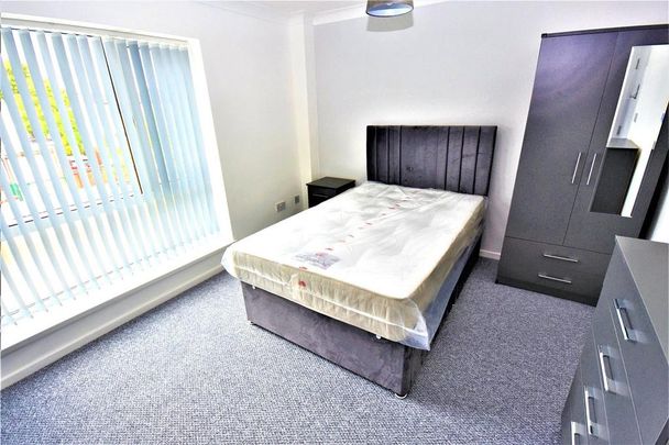 1 bedroom in a house share to rent - Photo 1