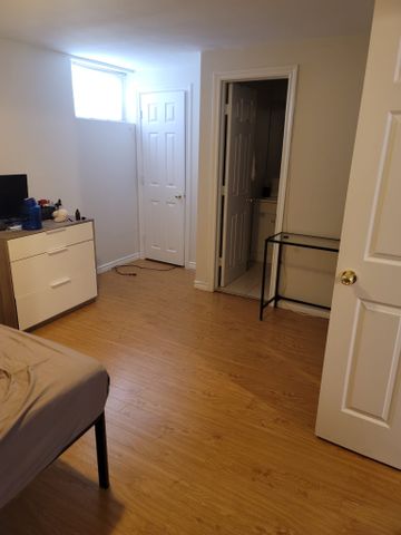 For Lease - 1502 Banwell Road, Mississauga, Ontario - Photo 4