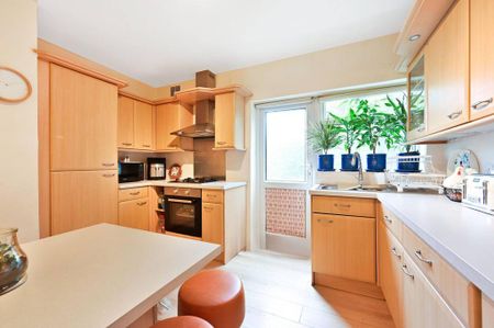 2 bedroom maisonette to rent - Photo 4