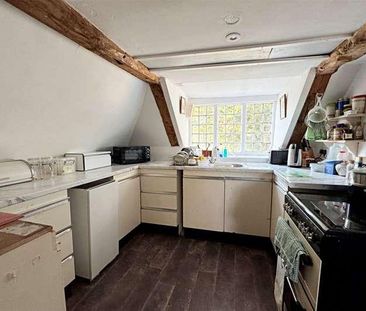 Milton Abbas, DT11 - Photo 1