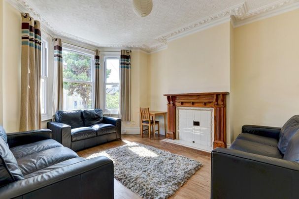 10 bedroom house to rent - Photo 1