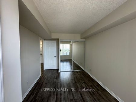 For Lease - 8 Hillcrest Avenue Unit# 905, Toronto, Ontario - Photo 5