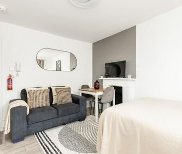 4 bedroom flat share to rent - Photo 5