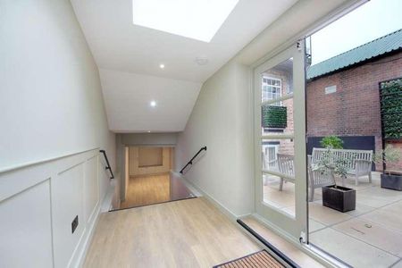 Gloucester Road, W3 - Photo 2