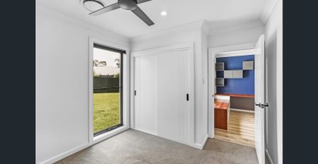 Modern Family Living in Shiralee Estate - Photo 4