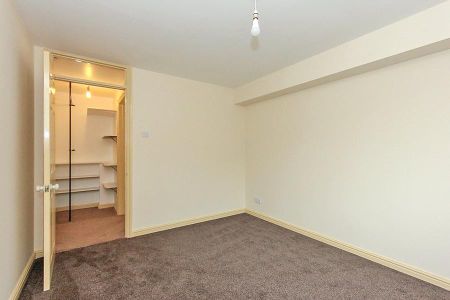 Meadows House, The Street, Sittingbourne, ME9 - Photo 4