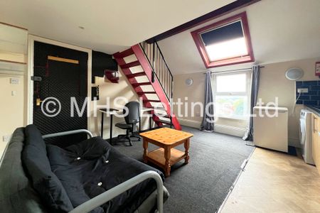 1 Bedroom Maisonette for rent in Moorland Road - Photo 2