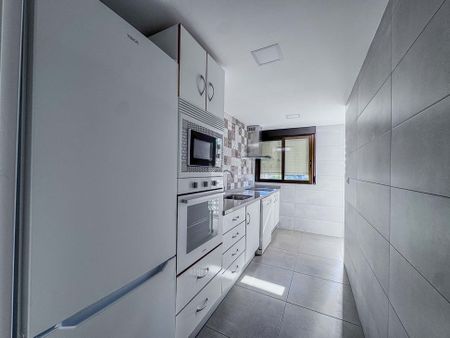 Alicante, Valencian Community 03195 - Photo 4