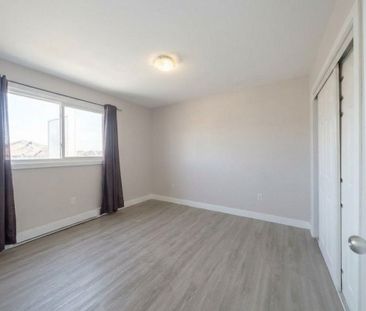 For Lease - 438 Highway 8 N/A Unit# #2 Upper, Hamilton, Ontario - Photo 3