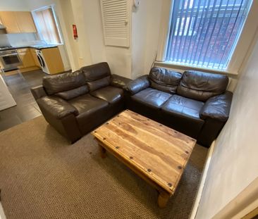 5 Bed Terraced House, Cawdor Road, M14 - Photo 2