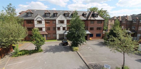 Surrey Cloisters Farncombe, Godalming - 1 bedroomProperty for lettings - Seymours - Photo 2