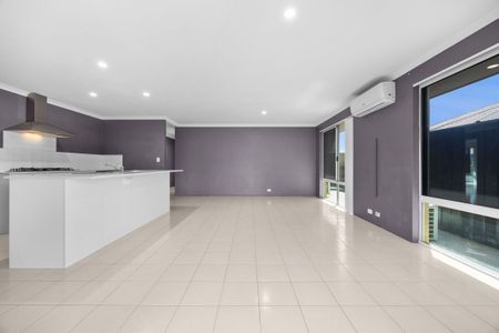 Four Bedroom Family Home in Baldivis - Photo 2