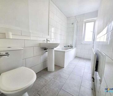 Ambleside Close, London, E9 - Photo 4