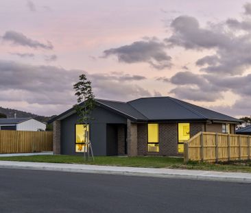 Newly Built Modern Home in Bagdad - Photo 5