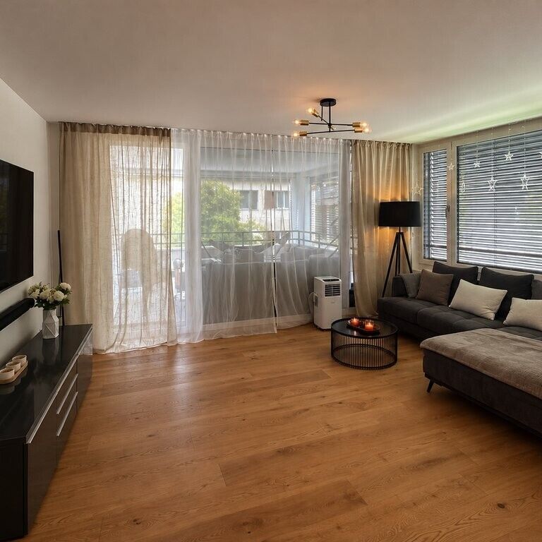 Moderne 4.5-Zimmer-Wohnung beim Bahnhof Cazis - Foto 1