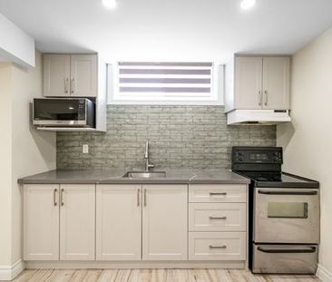 For Lease - 1 Devineridge Avenue, Ajax, Ontario - Photo 5