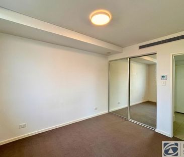 Gorgeous, modern ground floor apartment FIRST HOME OPEN SATRUDAY 11... - Photo 3