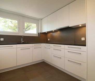 Im Freulerquartier - moderne 4 1/2-Zimmer-Maisonettewohnung - Photo 4
