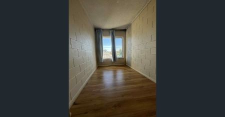 Spacious 2-Bedroom Unit - Photo 2