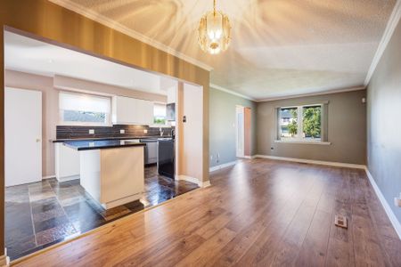 For Lease - 44 Marblehead Crescent, Brampton, Ontario - Photo 4