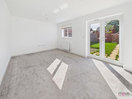 4 bedroom semi-detached house to rent - Photo 2