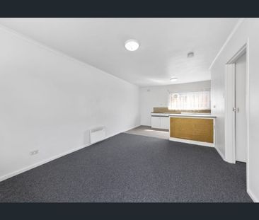 Situated In Effervescent Surrounds - Photo 1