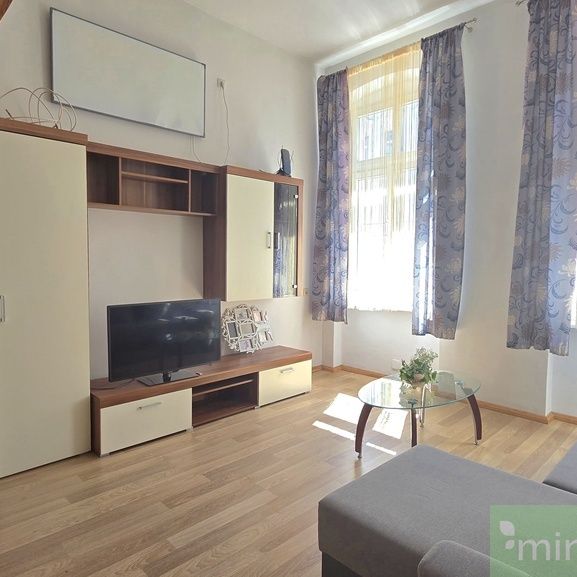 Duża Kawalerka-Centrum 1.piętro-Kamienica - Фото 1