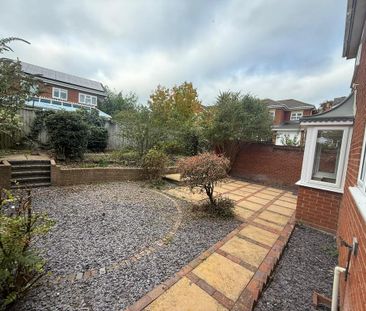 4 bedroom detached house to rent - Photo 2