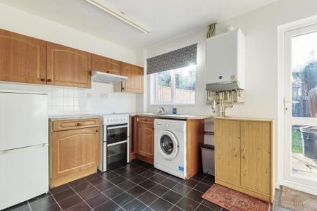 2 bedroom terraced house to rent - Photo 3