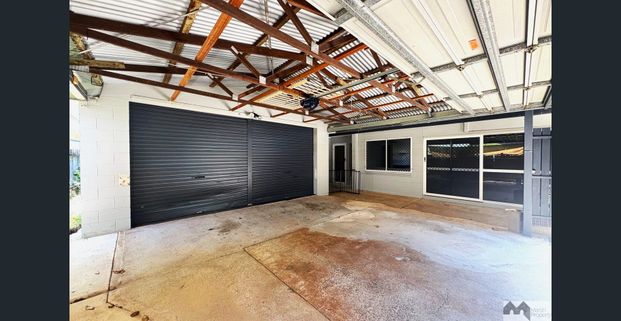 SPACIOUS 3-BEDROOM UNIT IN MANOORA - Photo 1