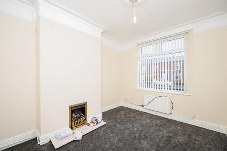 2 bedroom terraced house to rent - Photo 3