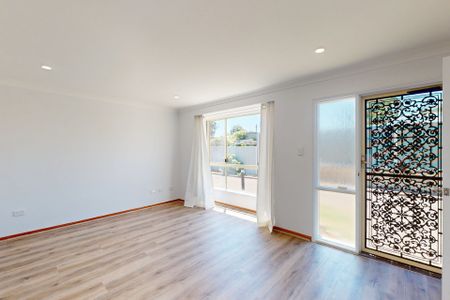 3/3 Marks Point Road, Marks Point NSW 2280 - Photo 5