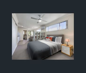 FULLY FURNISHED, DESIGNER STUDIO APARTMENT– BILLS INCLUDED! - Photo 4