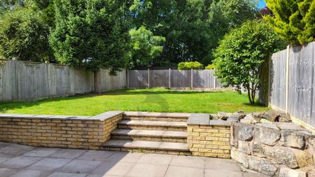 3 bedroom semi-detached house to rent - Photo 2