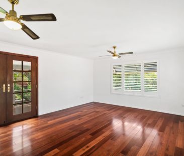 Quiet Three-Bedroom Home in Elevated Lake Heights - Photo 3