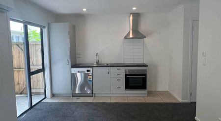 3 bedroom, 2 bathroom townhouse for rent!! - Photo 4