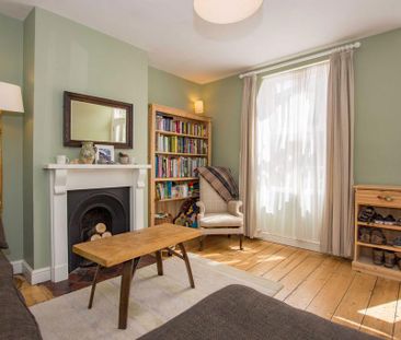 3 bedroom terraced house to rent - Photo 2