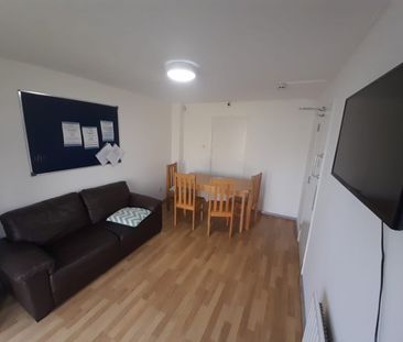 Room in a Shared House, Sherborne Grove, B1 - Photo 3