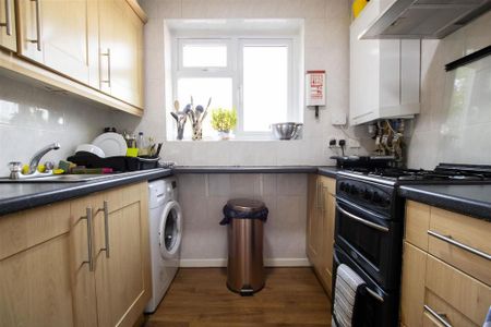 2 bedroom apartment to rent - Photo 5