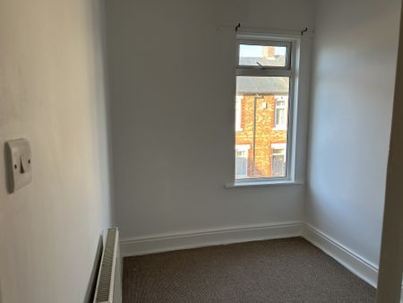 3 bedroom end of terrace, Darlington - Photo 3