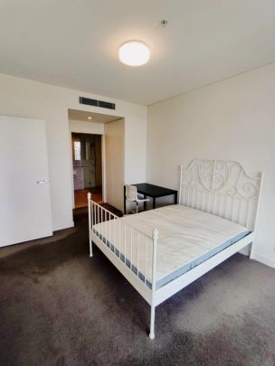 8 Ebsworth St, Sydney - Photo 1