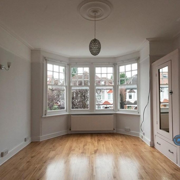 4 bedroom semi-detached house to rent - Photo 1