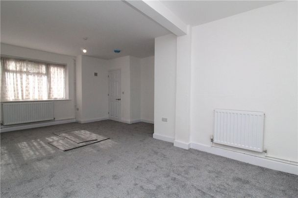 Clyfford Road, Ruislip, HA4 6PS - Photo 1