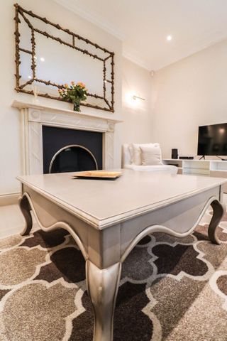 Hyde Park Gate - Photo 4