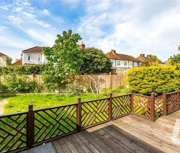 Great Gardens Road, Hornchurch, Essex, RM11 - Photo 5