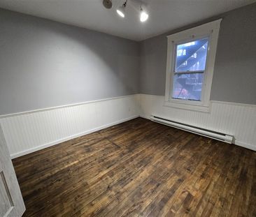 384 Rue Frontenac, Sherbrooke, QC J1H 1K3 (Vacant) - Photo 3
