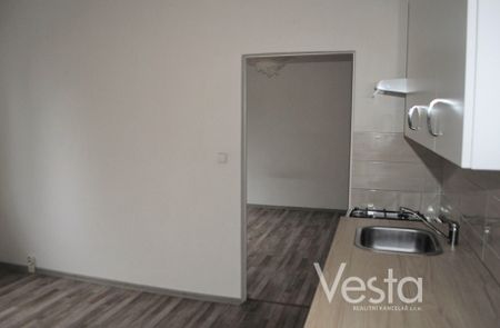 Pronájem bytu 1+1 36 m² - Photo 3