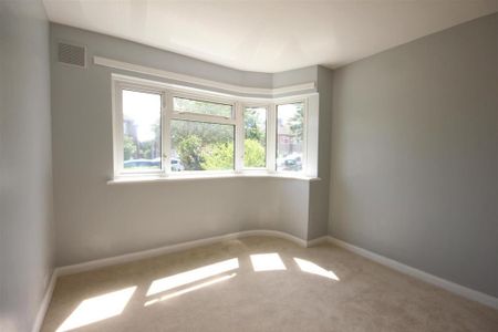 2 bedroom ground floor maisonette to rent - Photo 5