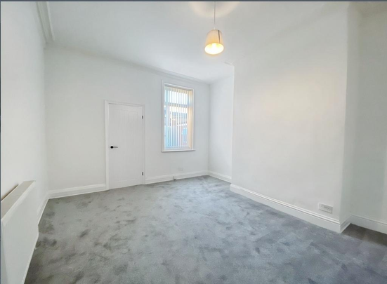 2 bedroom semi-detached house to rent - Photo 1