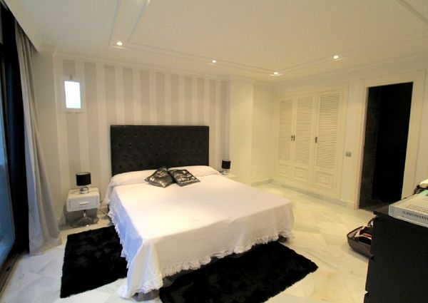 4 Bedroom Apartment For Rent in Puerto Banús